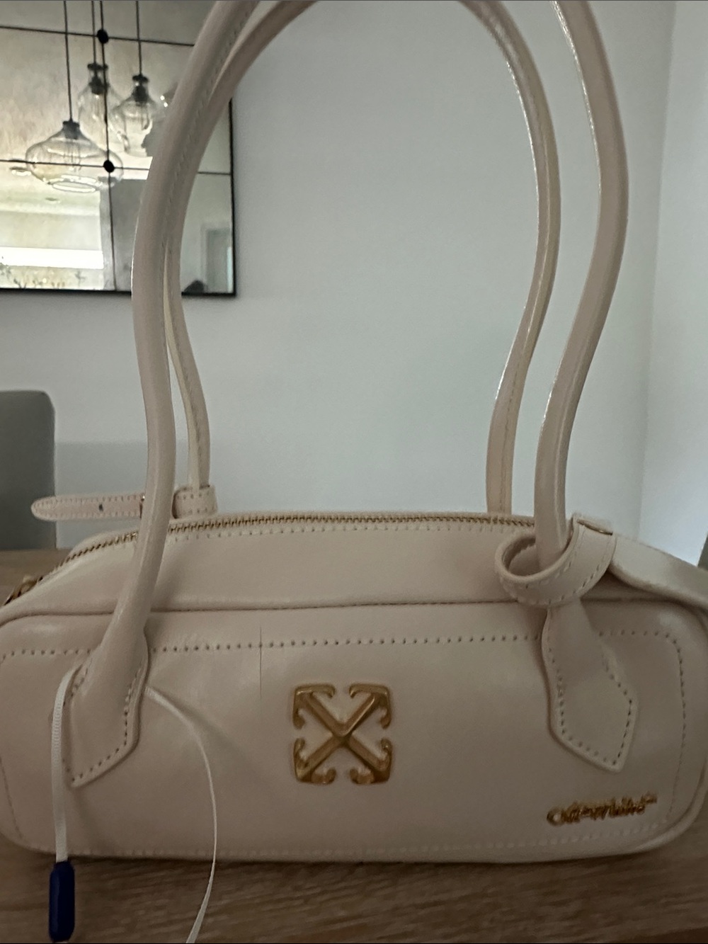 Off-White Pale Cream Leather Shoulder Bag with Gold Hardware - Picture 4 of 9